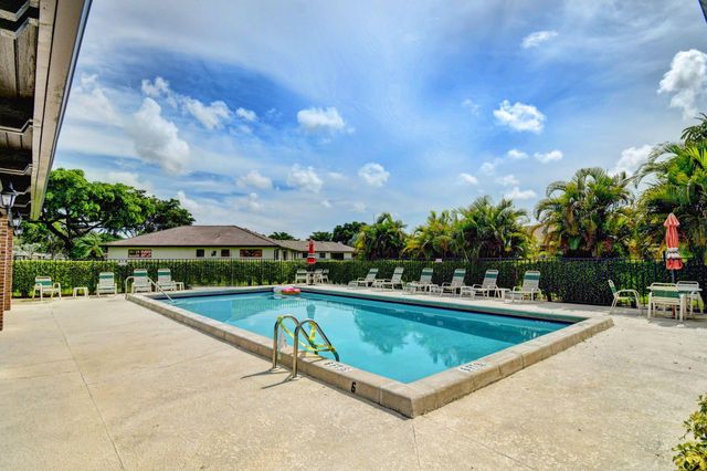 4866 Dovewood Circle A, Boynton Beach, FL 33436