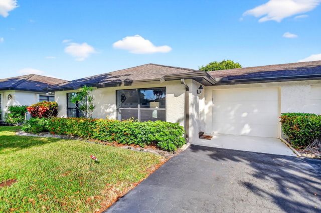 4866 Dovewood Circle A, Boynton Beach, FL 33436