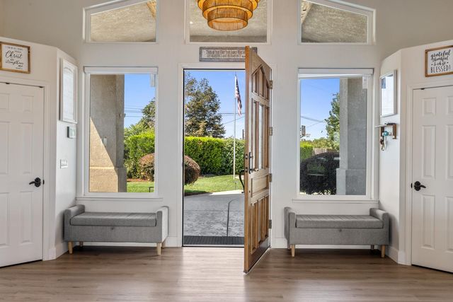 8300 Jantzen Rd, Modesto, CA 95357