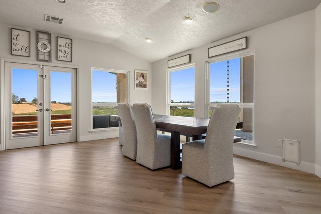 8300 Jantzen Rd, Modesto, CA 95357