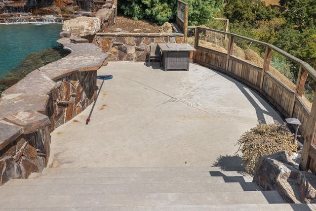 8300 Jantzen Rd, Modesto, CA 95357