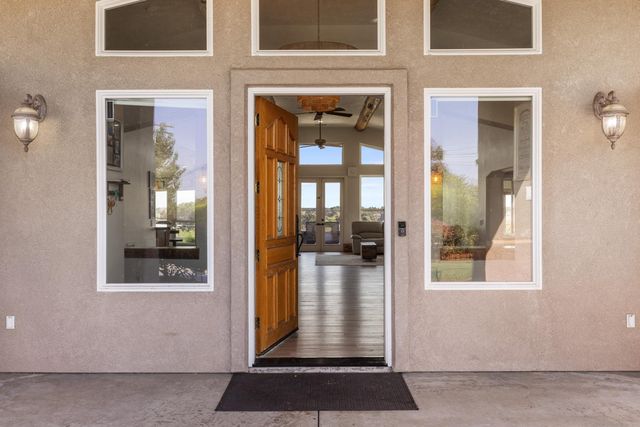 8300 Jantzen Rd, Modesto, CA 95357