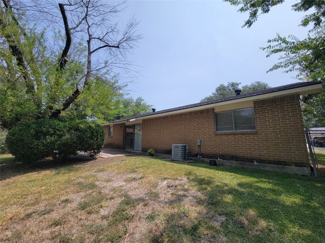 5406 Saddleback Road, Garland, TX 75043