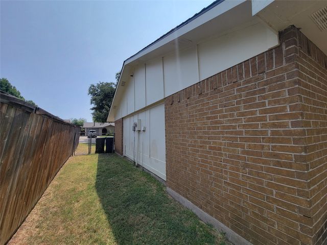 5406 Saddleback Road, Garland, TX 75043
