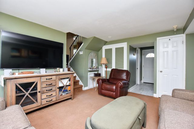210 BENTWOOD DR, Delran, NJ 08075