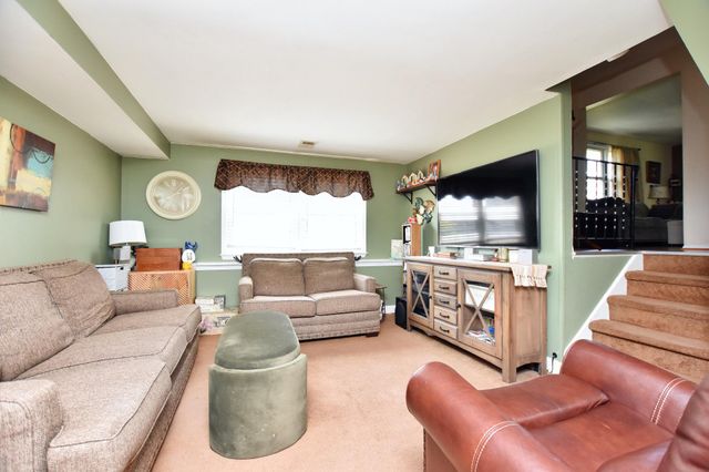 210 BENTWOOD DR, Delran, NJ 08075