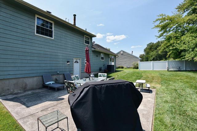 210 BENTWOOD DR, Delran, NJ 08075