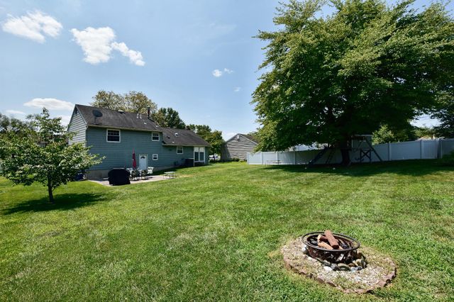 210 BENTWOOD DR, Delran, NJ 08075