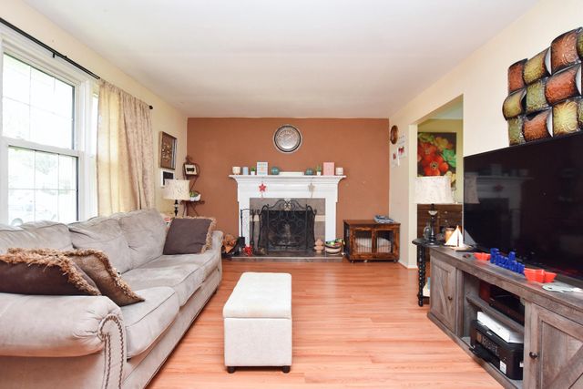 210 BENTWOOD DR, Delran, NJ 08075