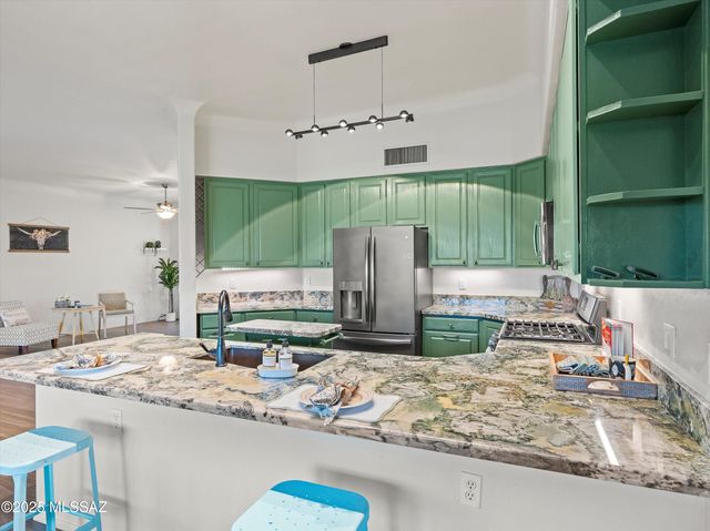 9731 E Kleindale Road, Tucson, AZ 85749