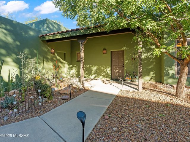 9731 E Kleindale Road, Tucson, AZ 85749