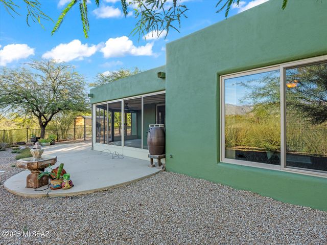 9731 E Kleindale Road, Tucson, AZ 85749