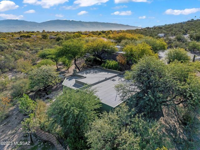 9731 E Kleindale Road, Tucson, AZ 85749