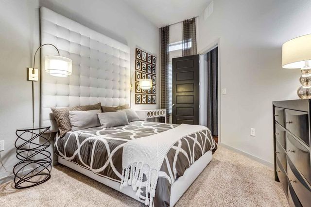 2033 S Gessner Road 4408, Houston, TX 77063