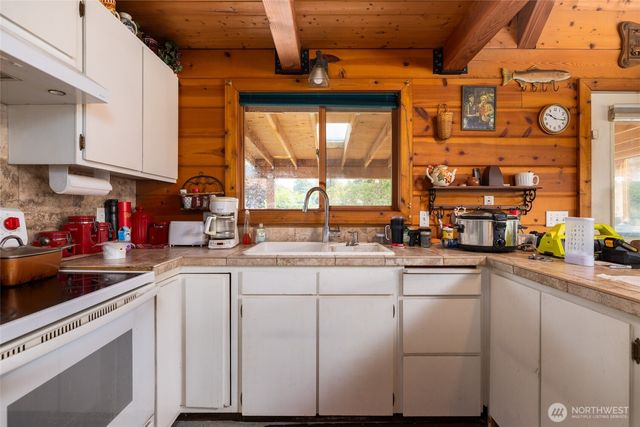 23704 Cove Road, Sedro Woolley, WA 98284