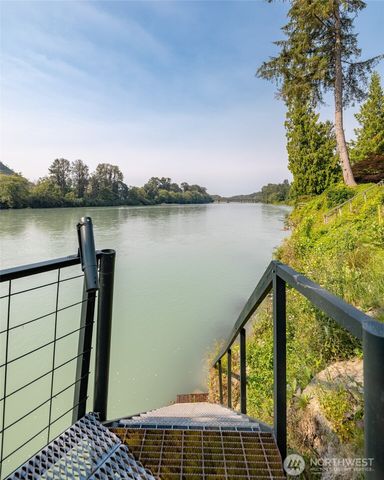 23704 Cove Road, Sedro Woolley, WA 98284