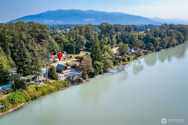 23704 Cove Road, Sedro Woolley, WA 98284