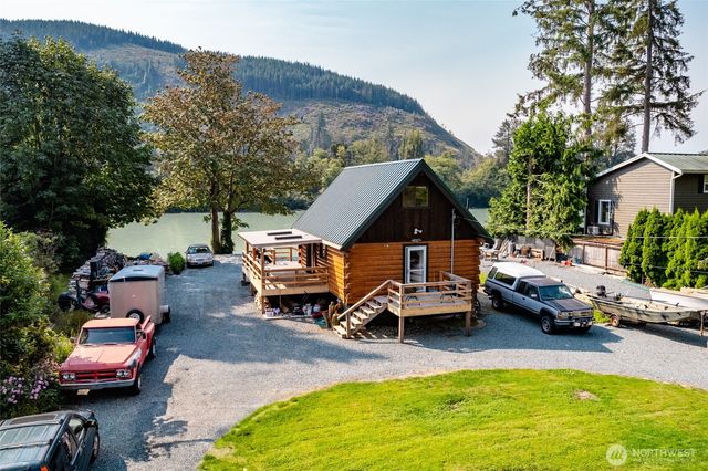 23704 Cove Road, Sedro Woolley, WA 98284