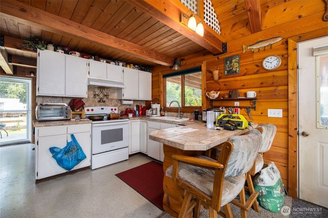 23704 Cove Road, Sedro Woolley, WA 98284