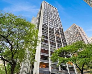 222 E Pearson Street 1401, Chicago, IL 60611