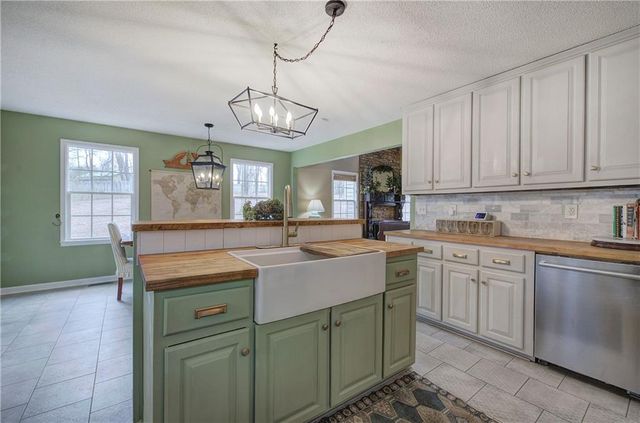 1703 Bryant Road, Ranger, GA 30734