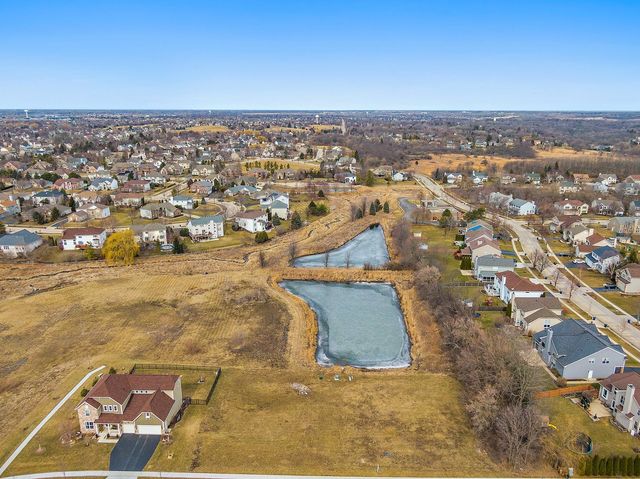 1540 Westbourne Parkway, Algonquin, IL 60102