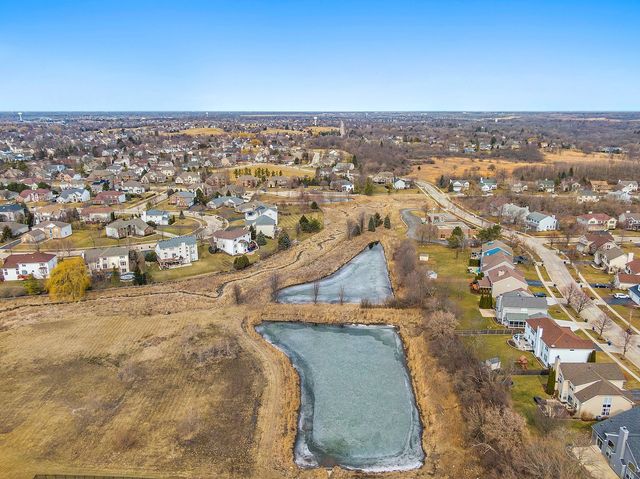 1540 Westbourne Parkway, Algonquin, IL 60102