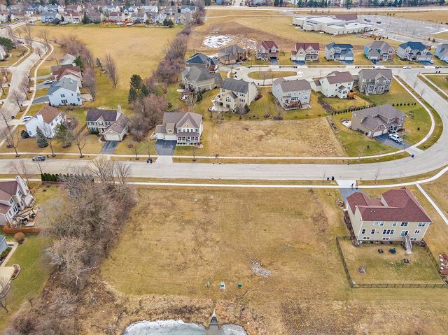 1540 Westbourne Parkway, Algonquin, IL 60102