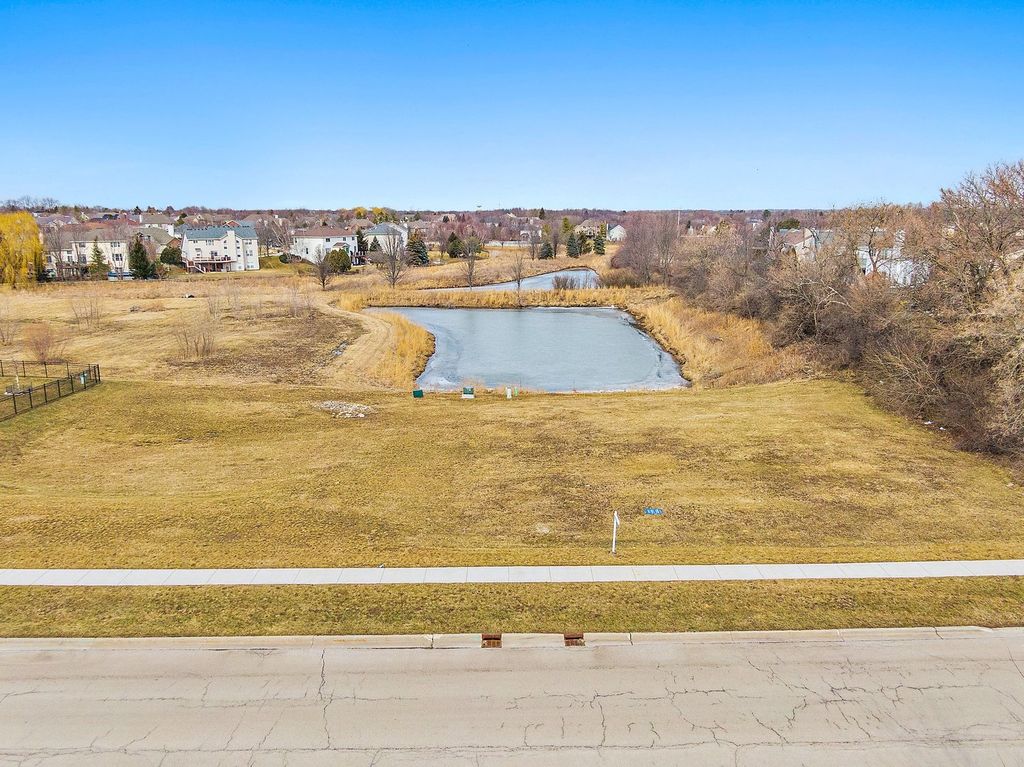 1540 Westbourne Parkway, Algonquin, IL 60102