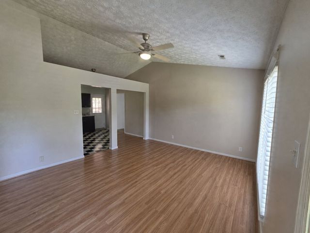 2001 Hyde Park Ln, Knoxville, TN 37921