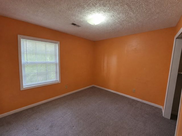 2001 Hyde Park Ln, Knoxville, TN 37921