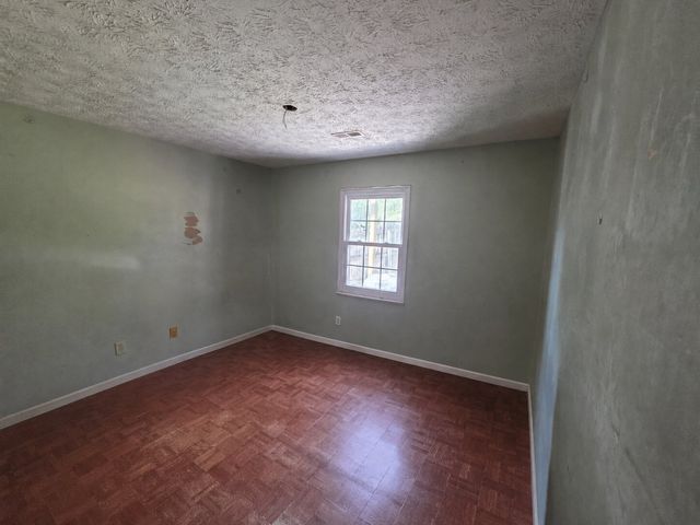 2001 Hyde Park Ln, Knoxville, TN 37921