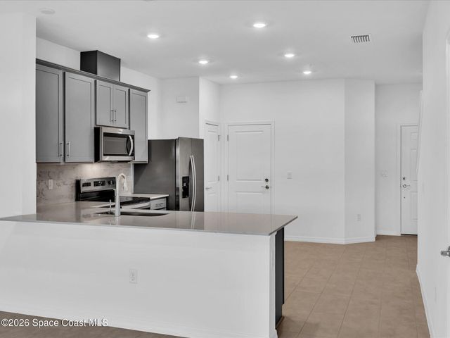 4446 Jetty Lane NE, Palm Bay, FL 32905