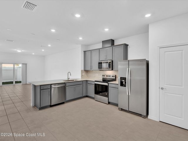 4446 Jetty Lane NE, Palm Bay, FL 32905