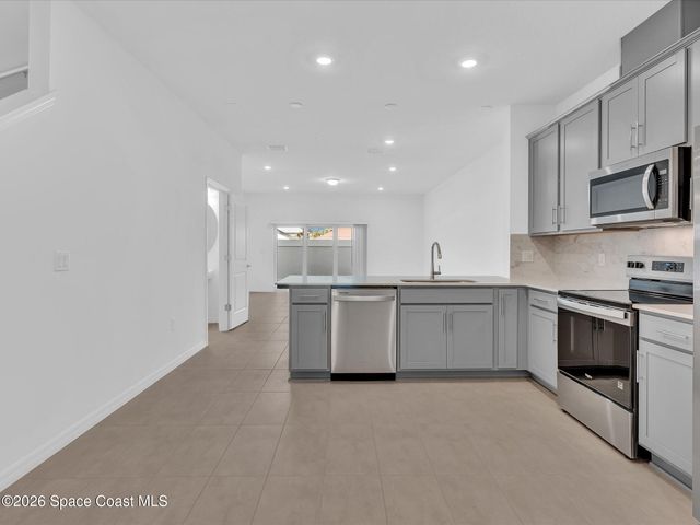 4446 Jetty Lane NE, Palm Bay, FL 32905