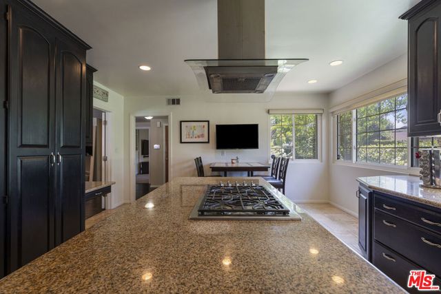 16155 Otsego Street, Encino, CA 91436