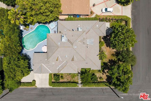 16155 Otsego Street, Encino, CA 91436