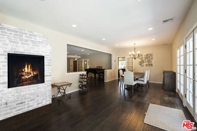 16155 Otsego Street, Encino, CA 91436