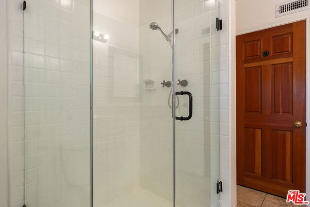 16155 Otsego Street, Encino, CA 91436
