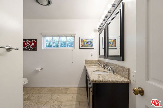 16155 Otsego Street, Encino, CA 91436