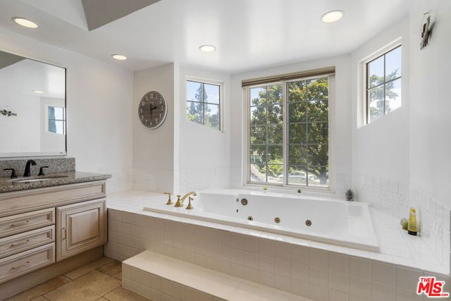 16155 Otsego Street, Encino, CA 91436