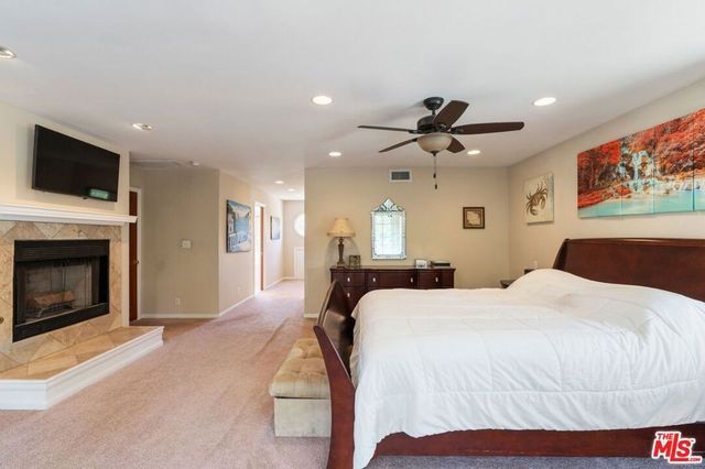 16155 Otsego Street, Encino, CA 91436