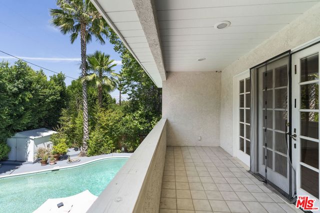 16155 Otsego Street, Encino, CA 91436
