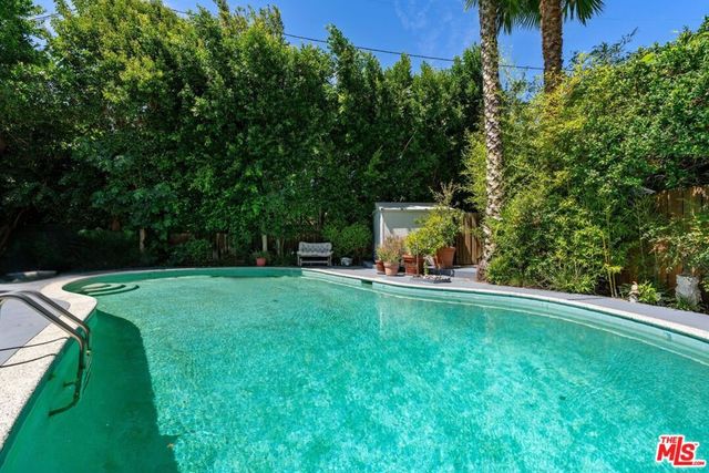 16155 Otsego Street, Encino, CA 91436