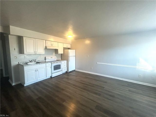 601 Rockingham St Apt 4, Norfolk, VA 23523