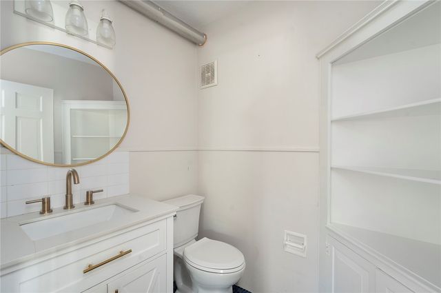 56 Fort Avenue, Cranston, RI 02905