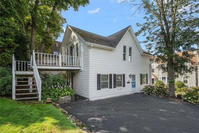 56 Fort Avenue, Cranston, RI 02905