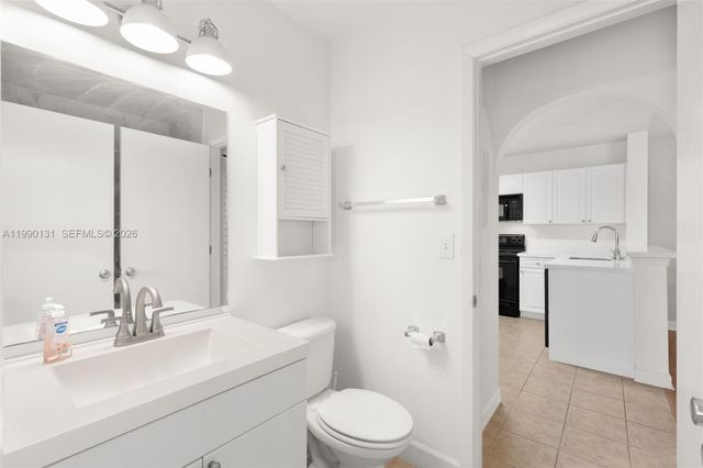 5761 Riverside Dr 304B4, Coral Springs, FL 33067