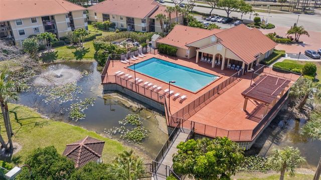 5761 Riverside Dr 304B4, Coral Springs, FL 33067