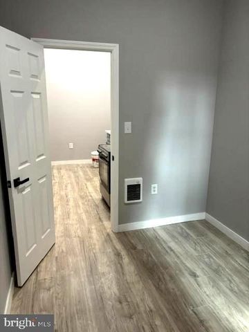 1557 MOUNT EPHRAIM AVE, Camden, NJ 08104